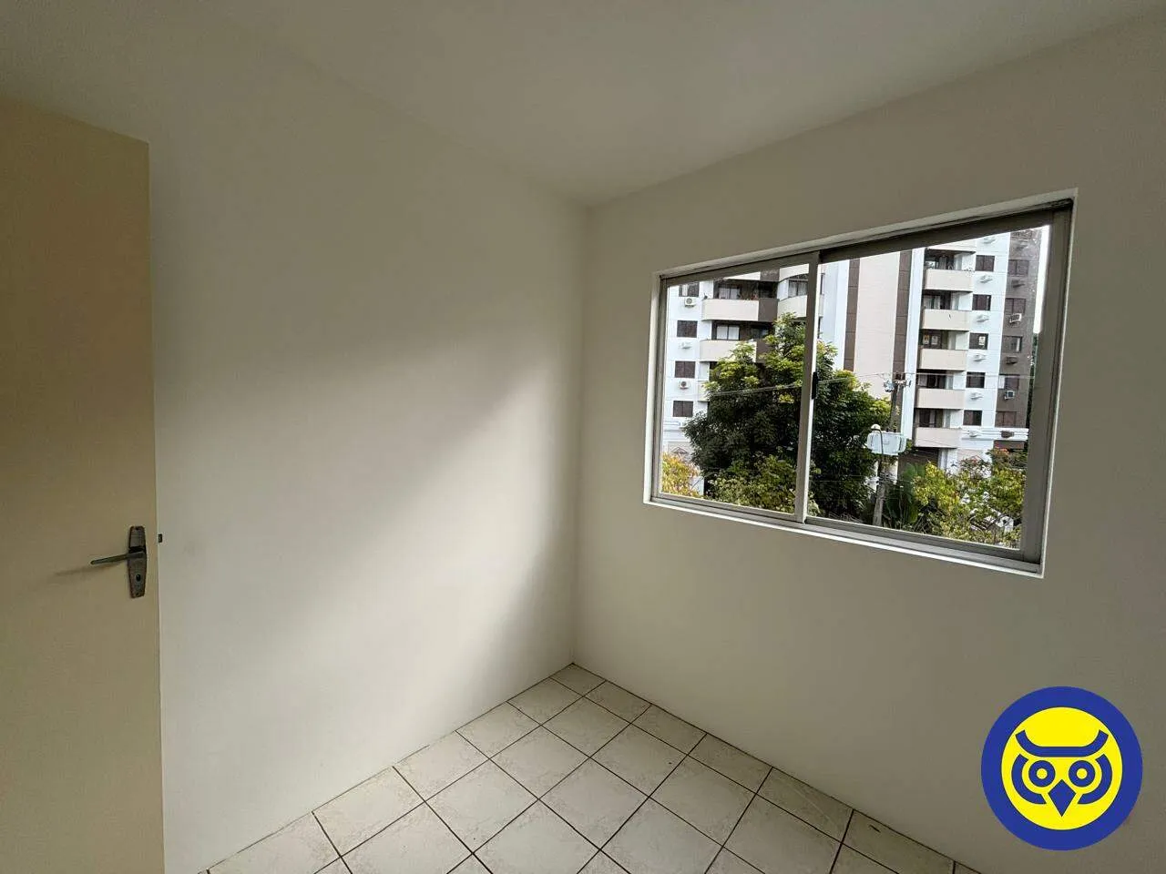 Rental apartment with 2 bedrooms and a private garden — photo 11