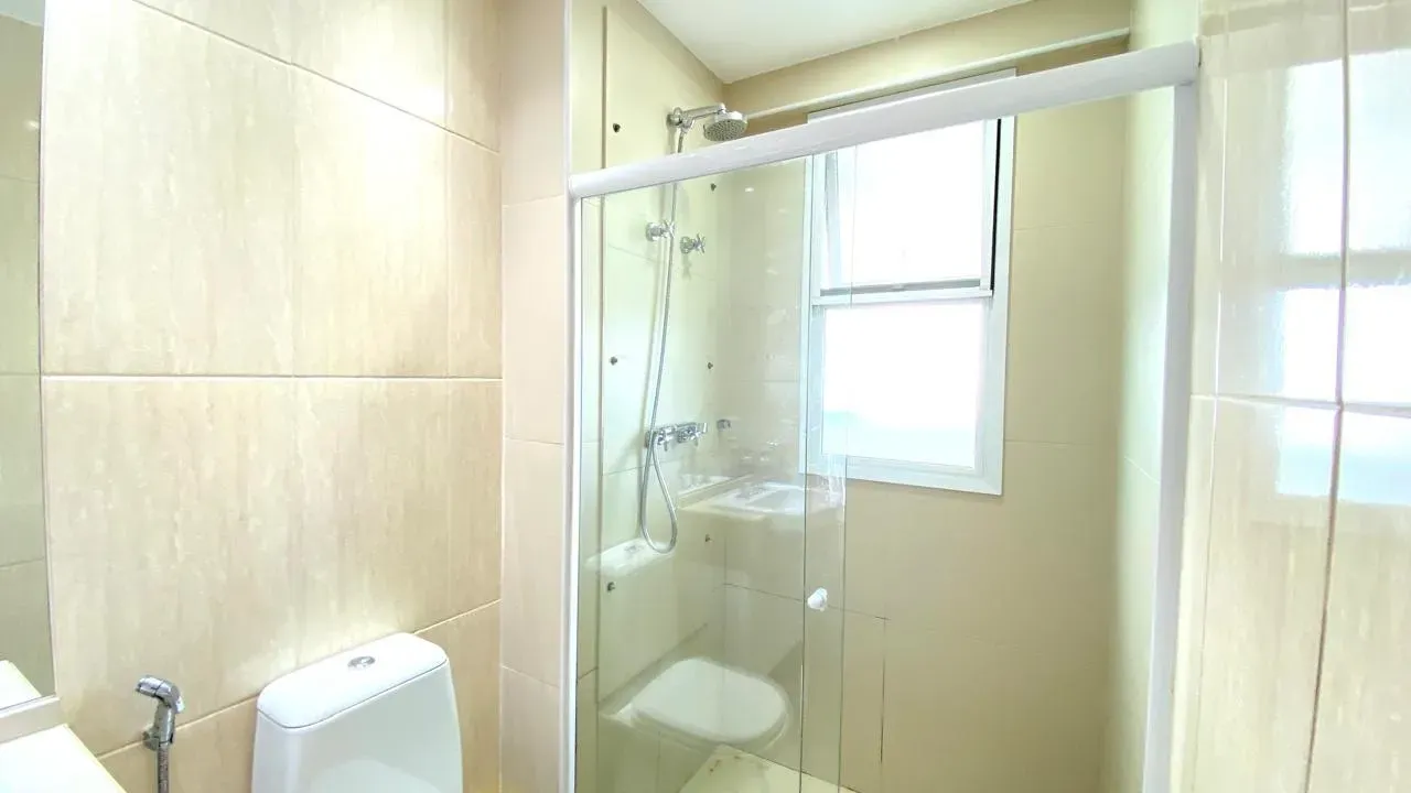 Apartment with 4 bedrooms, 155 m² and an enclosed balcony — photo 24