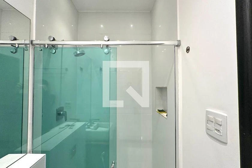 Unfurnished 260 m² apartment with 4 en-suite bedrooms — photo 28