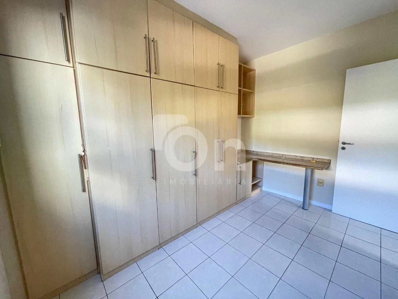 2-bedroom apartment with a home office in Florianópolis — photo 19