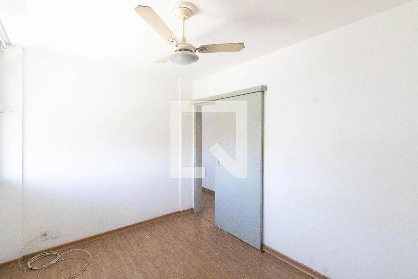 Wood or laminate floors in a 2-bedroom apartment, 50 m² — photo 43