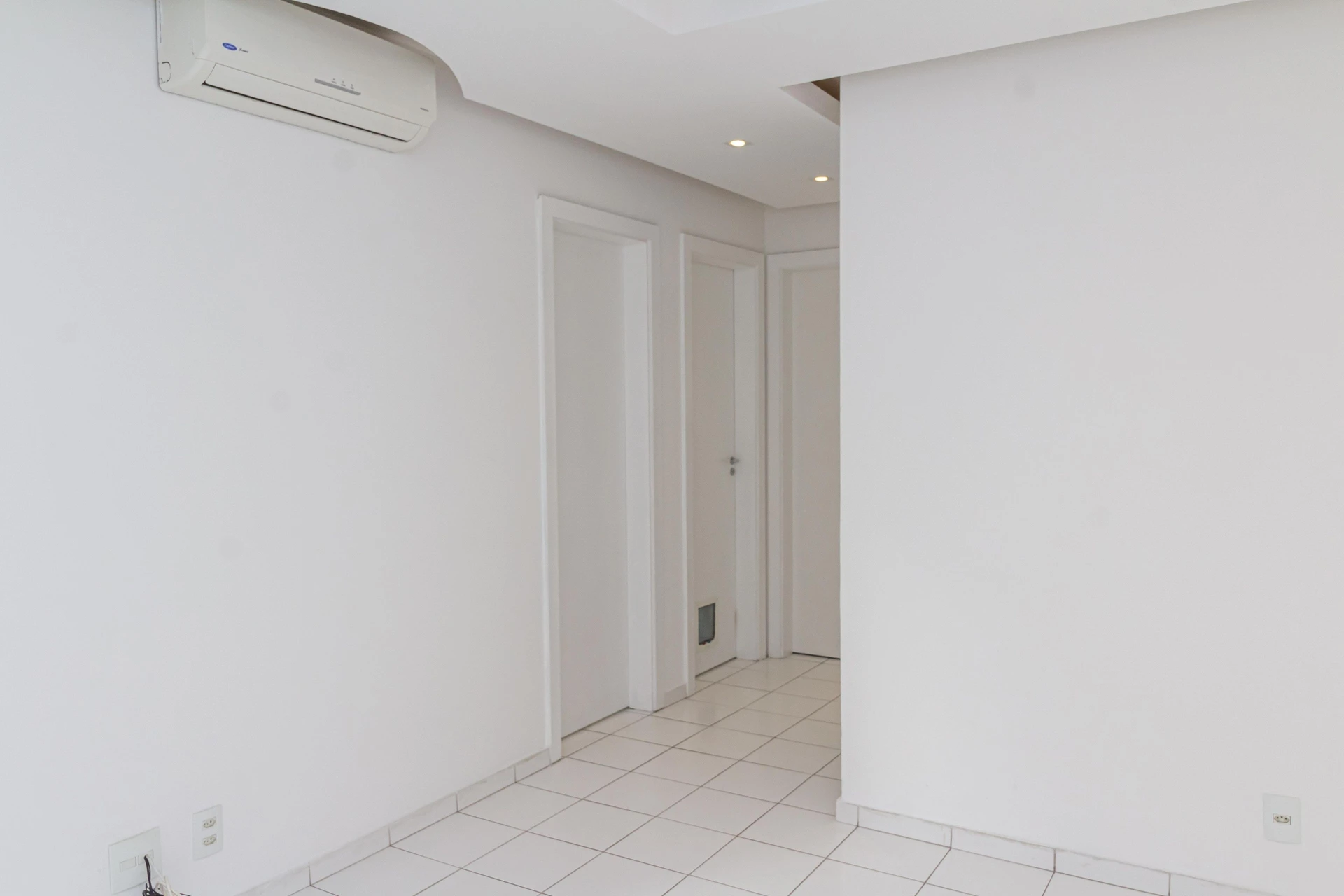 2-bedroom apartment in a building with a pool — photo 25
