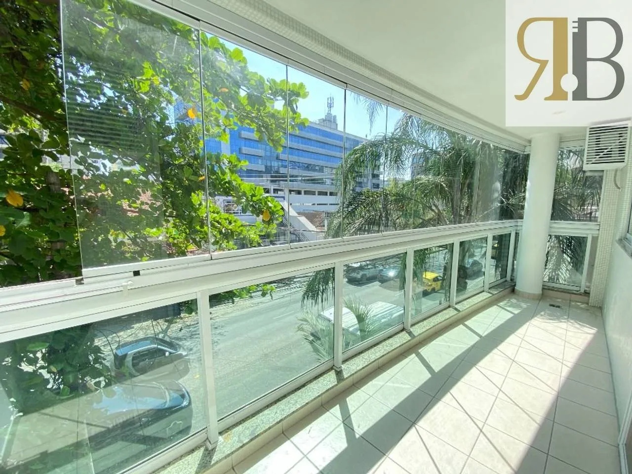 3 quartos e varanda envidraçada: apartamento de 101 m² — photo 6