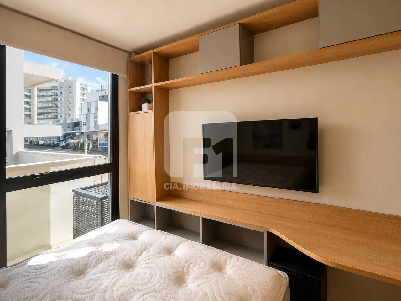 Furnished 21 m² studio with kitchenette and 1 bathroom — photo 12