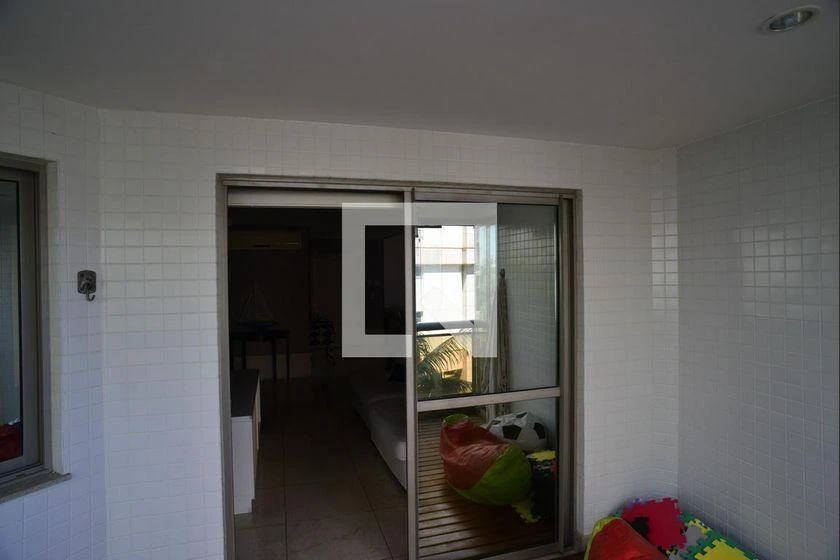 Apartamento para aluguel com varanda envidraçada e 4 quartos — photo 5