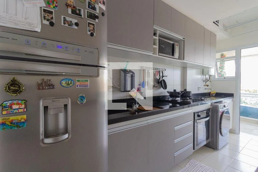 Furnished 70 m² apartment with open-plan kitchen — photo 2