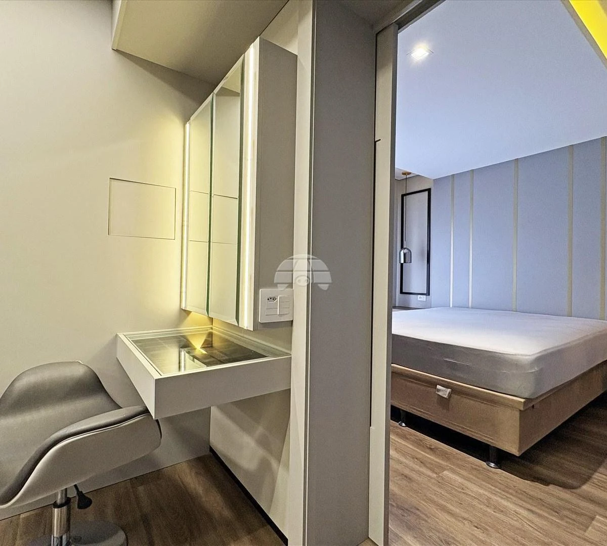 Furnished 293 m² house with open-plan kitchen — photo 2