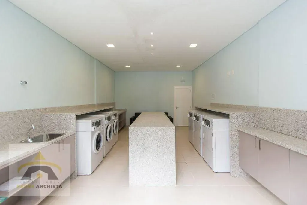 Estudio amueblado de 48 m² en el 15º piso con balcón — photo 81