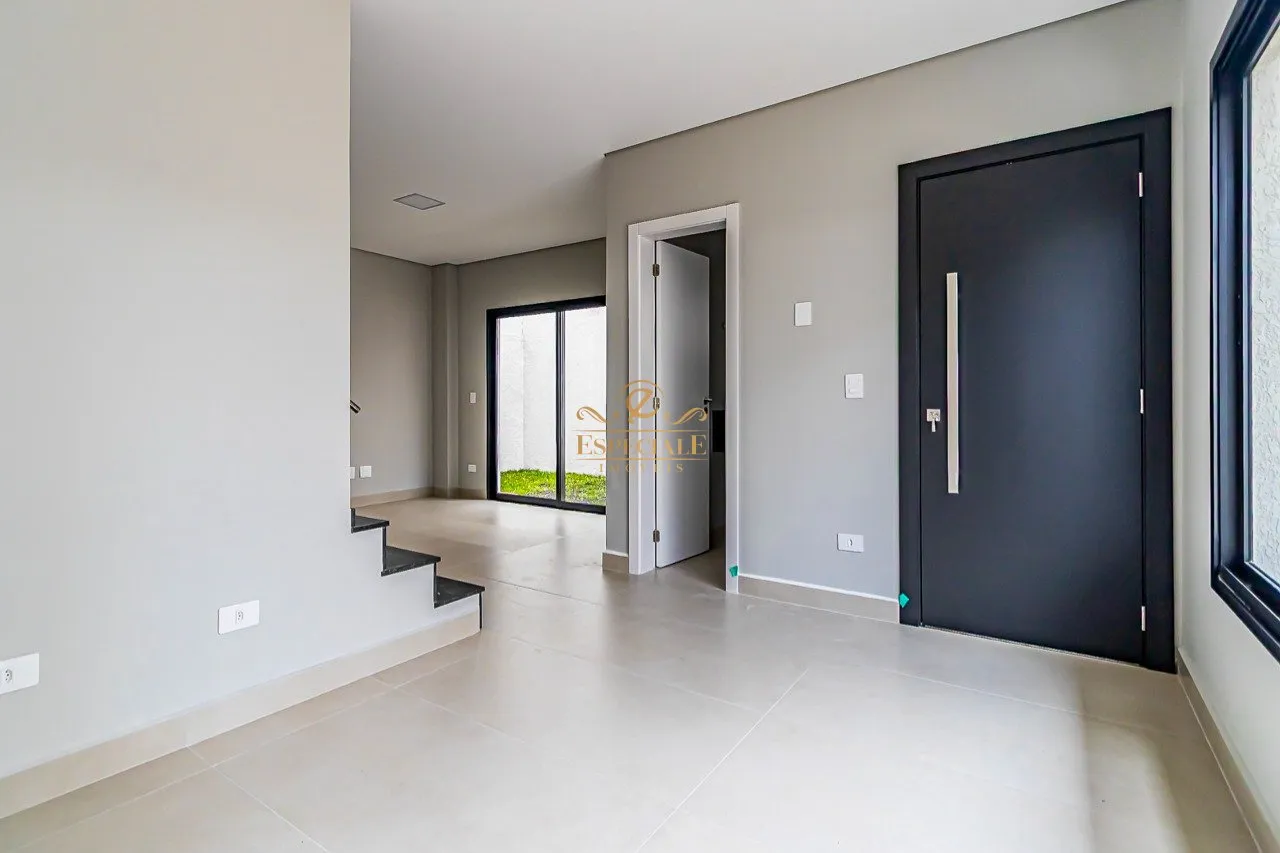 3-bedroom house with open-plan kitchen and private garden — photo 4