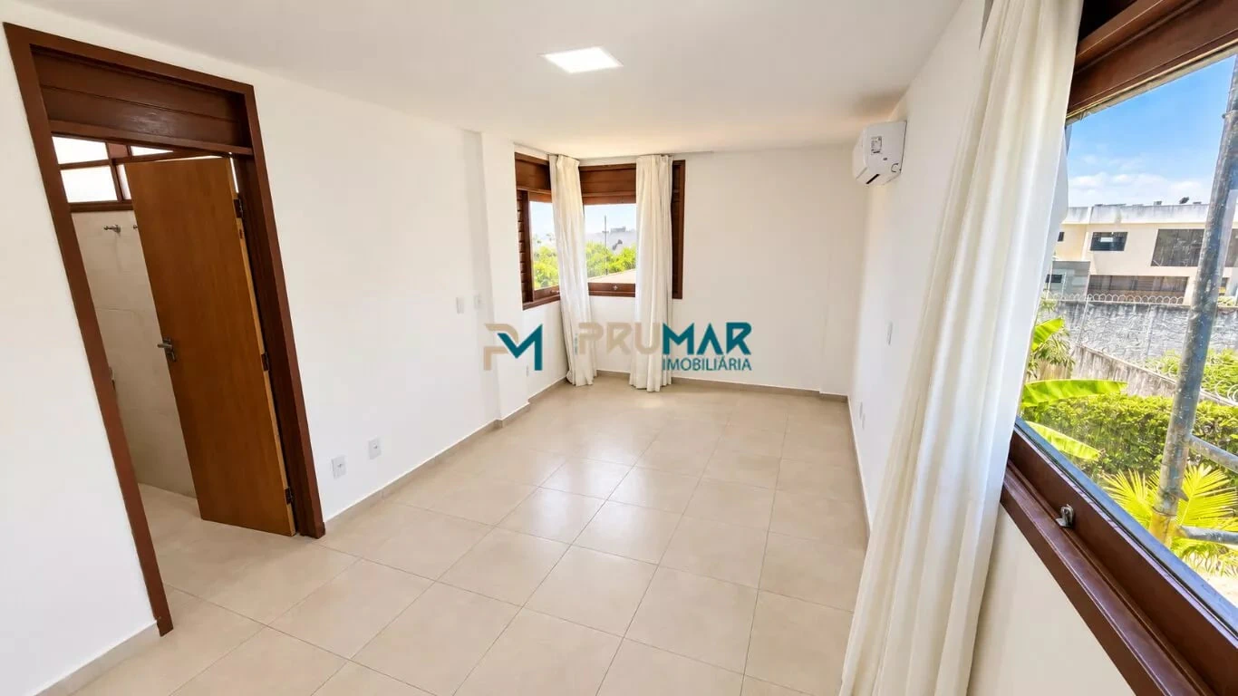 4 quartos e vista para a água: casa de 370 m² — photo 17