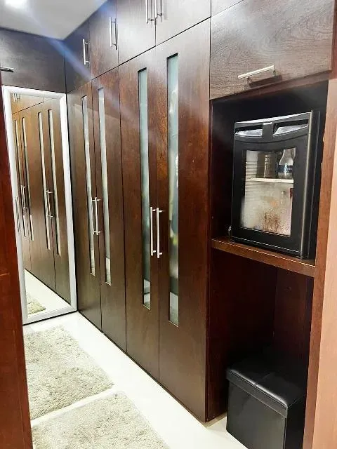 Departamento de 4 dormitorios en edificio con sauna — photo 50
