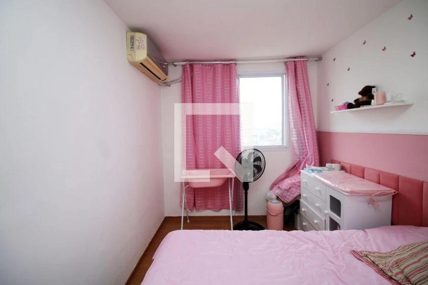 2-bedroom apartment in a building with a gym — photo 4