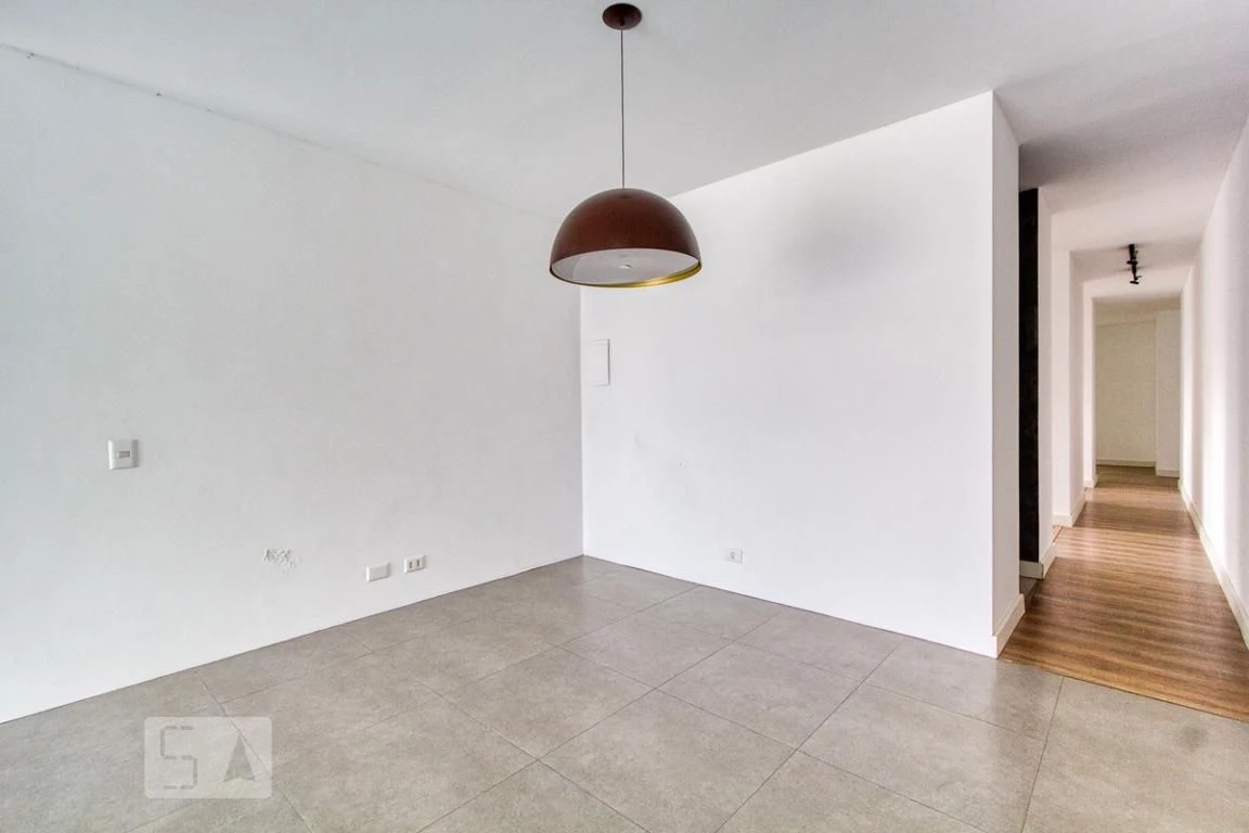House with 3 bedrooms and 4 bathrooms with a closed kitchen — photo 48