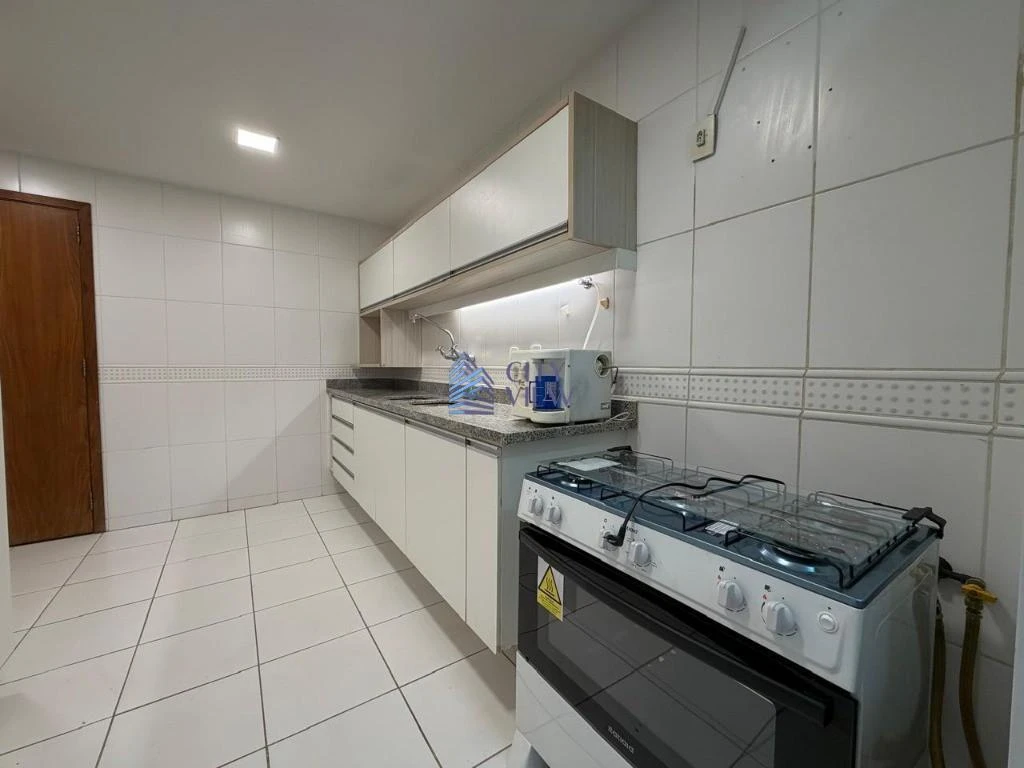 3-bedroom apartment with glass-enclosed balcony — photo 31