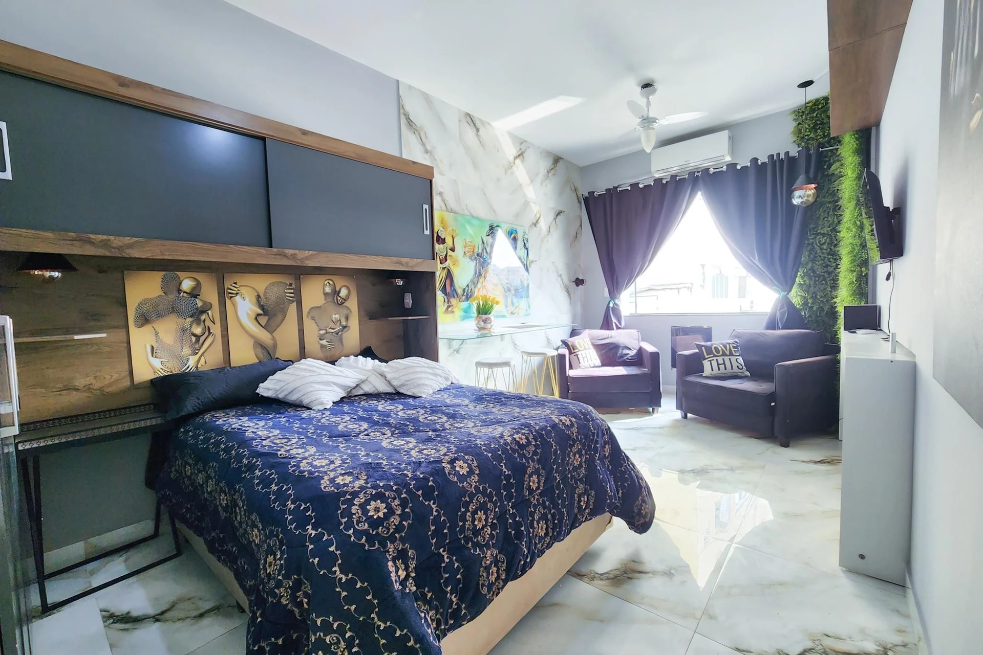 Estudio amueblado con 1 dormitorio y cocina abierta — photo 4
