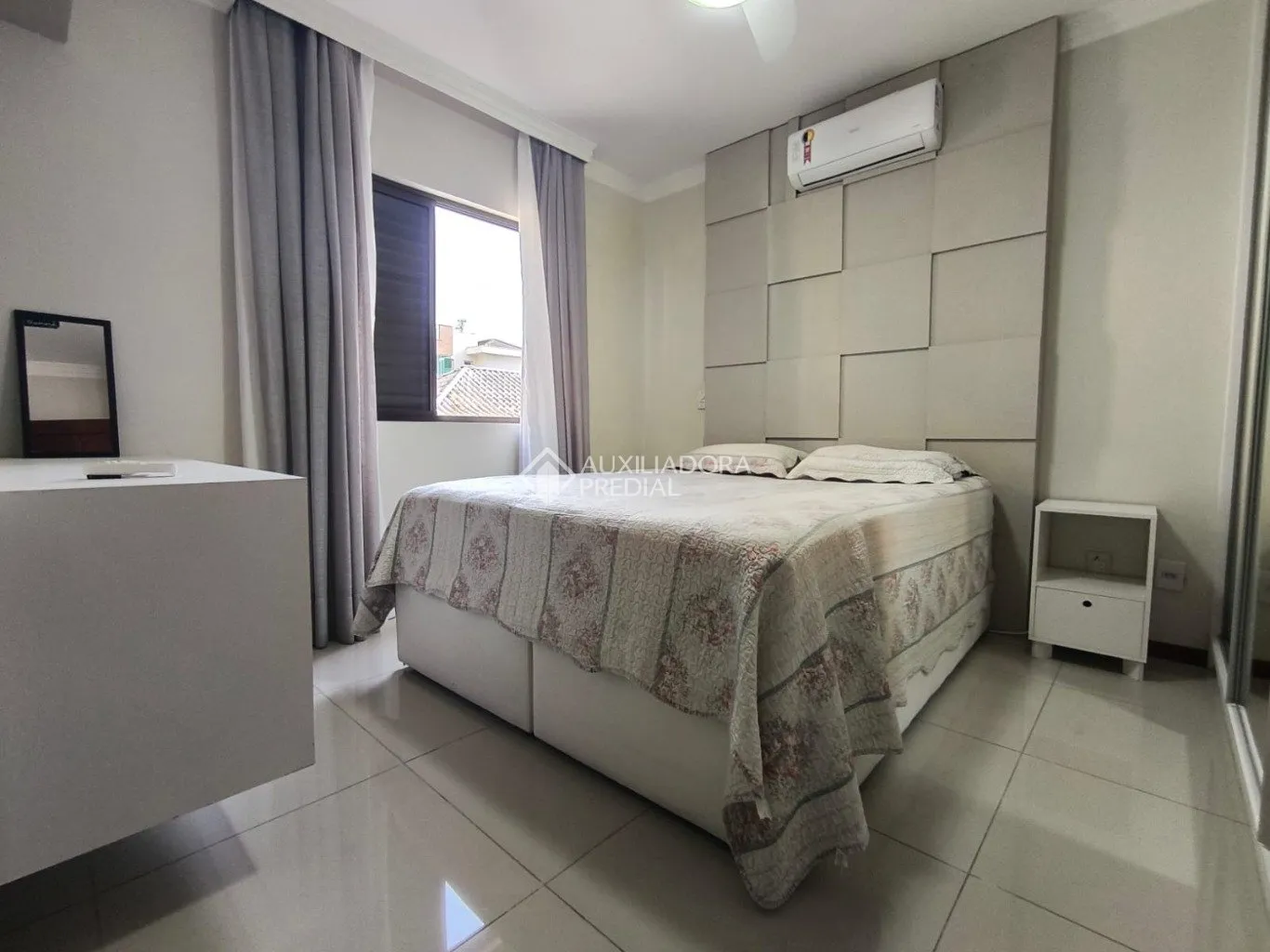 Furnished 70 m² apartment with 2 bedrooms and balcony — photo 17