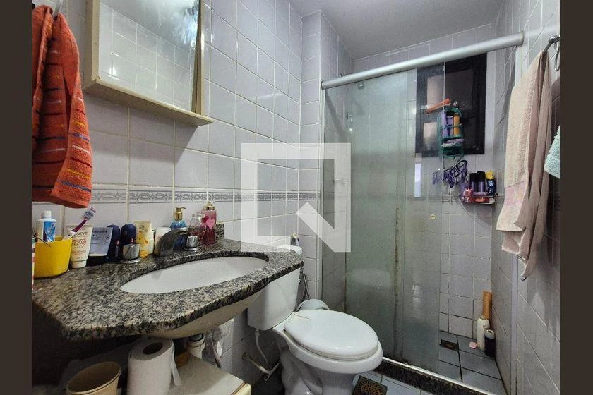 Furnished 3-bedroom apartment with glass balcony — photo 15