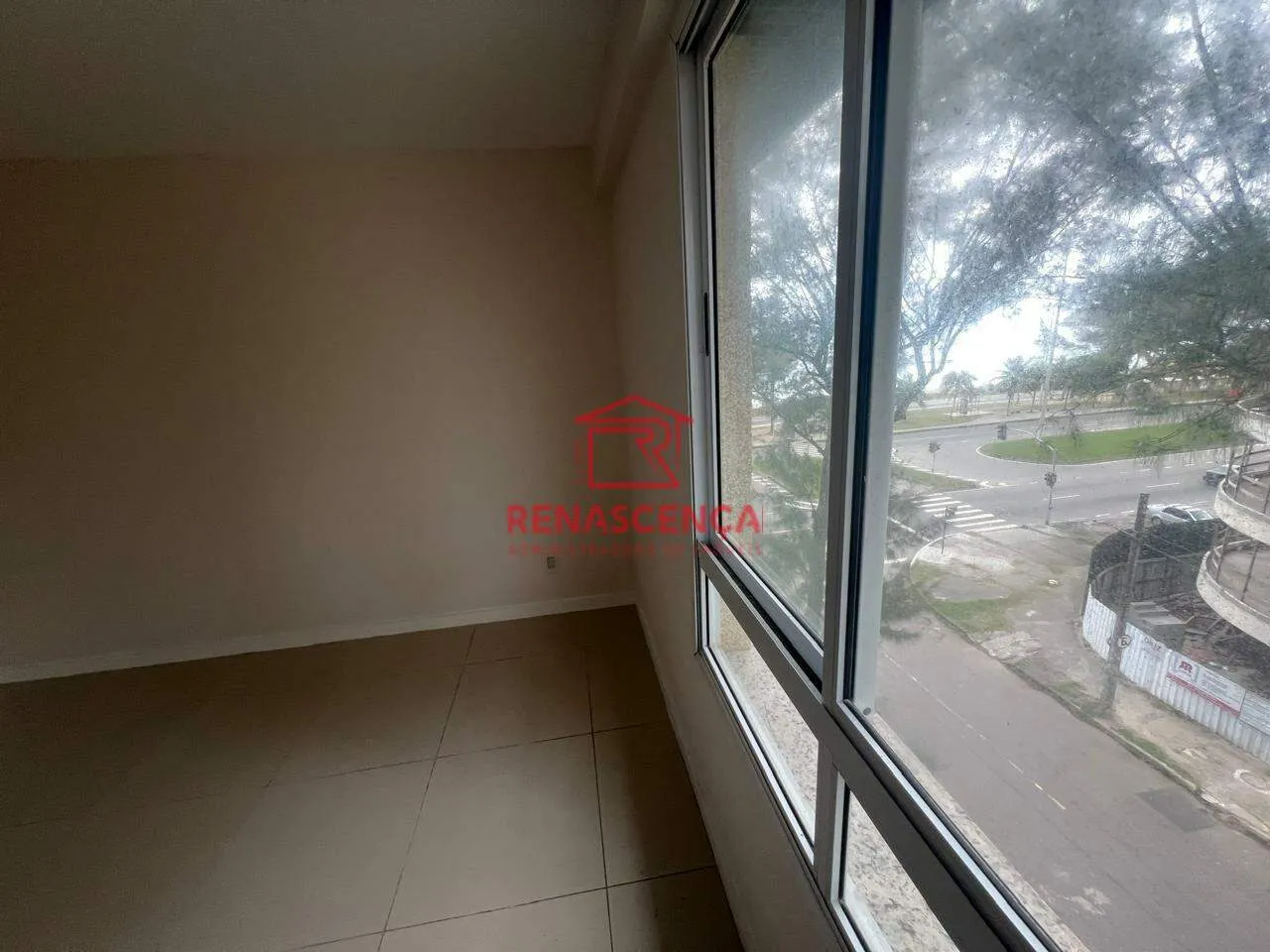 5-bedroom apartment in a building with a gym — photo 15