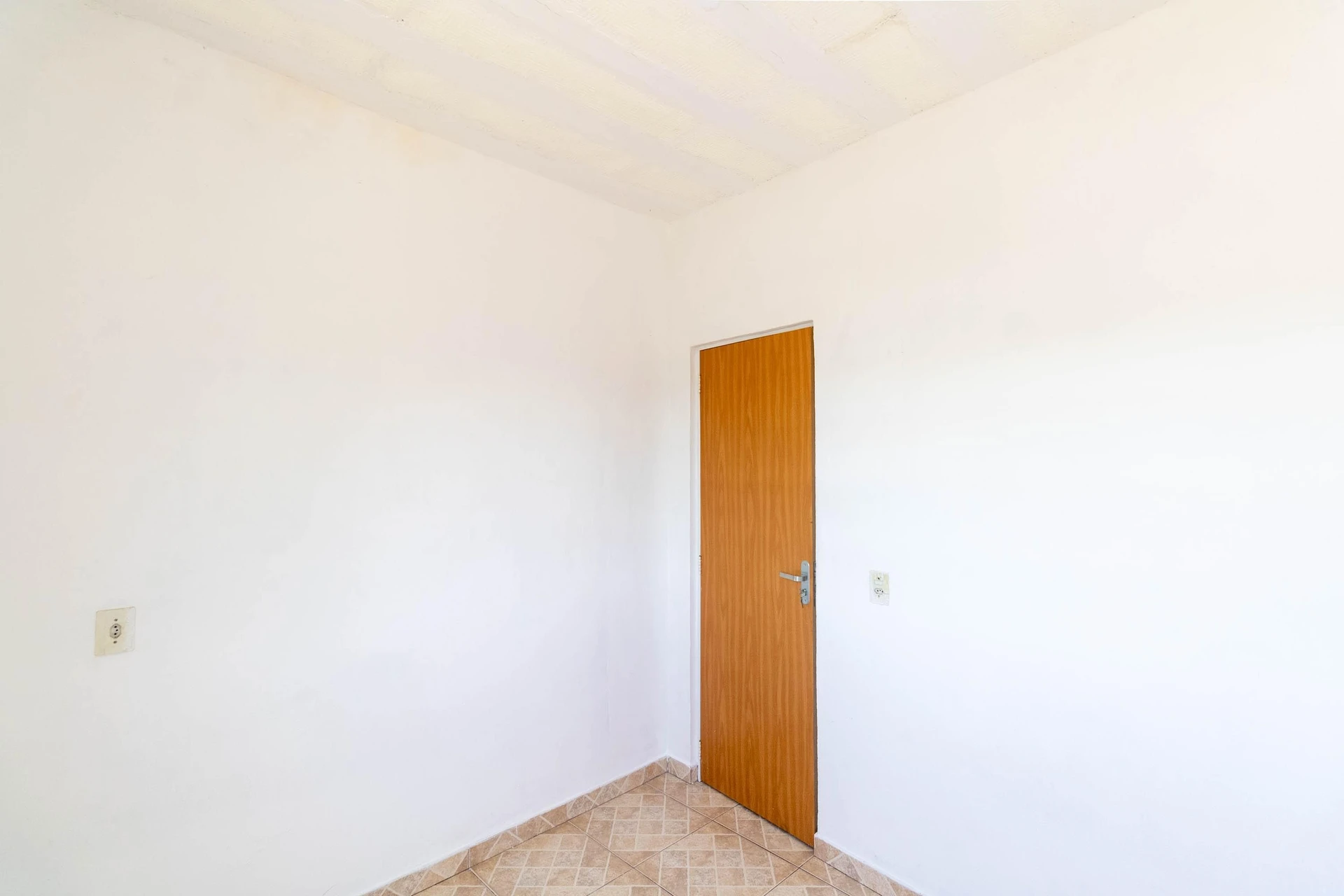 Кітнет-студія без паркування, 1 спальня і 1 ванна — photo 14