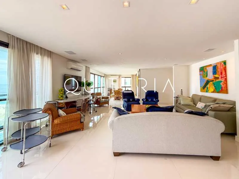 Apartment with 4 bedrooms and 5 bathrooms plus 2 parking spaces — photo 11