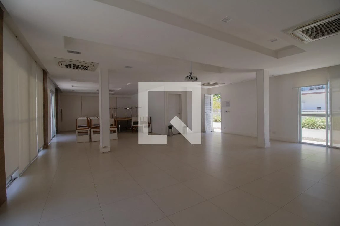 3-bedroom apartment in a building with a sauna — photo 59