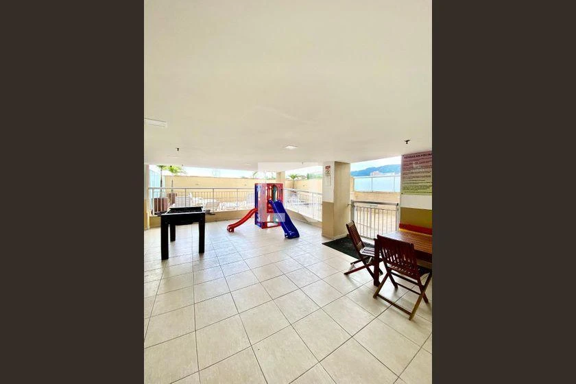 Apartamento de 2 quartos em condomínio com piscina — photo 40