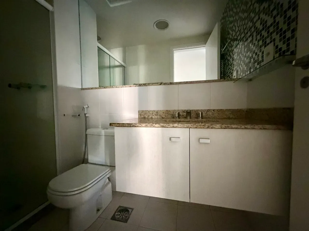 Apartamento mobiliado de 110 m² com varanda fechada — photo 18