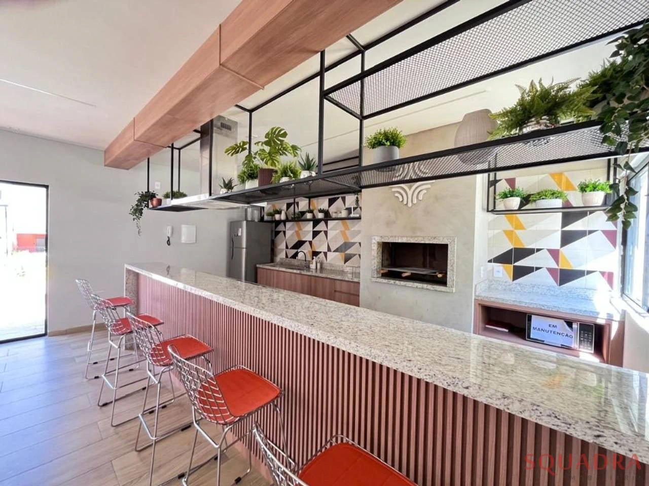 2-bedroom apartment with a grill on the balcony in Curitiba — photo 23