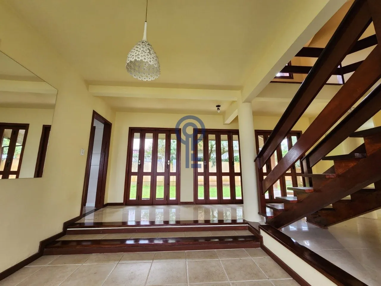 Condo house with 4 bedrooms and a private garden — photo 73