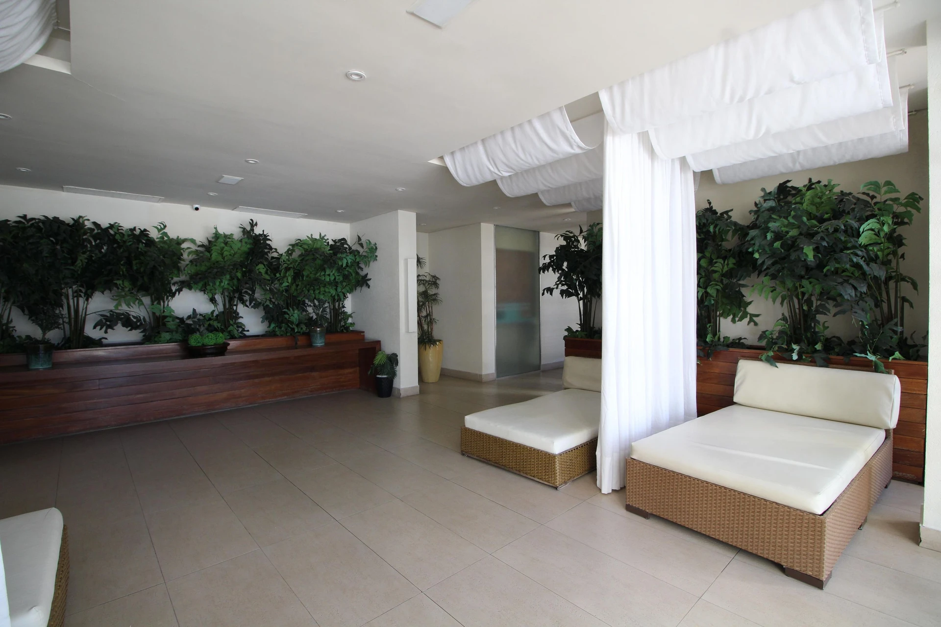 Apartamento mobiliado de 2 quartos em condomínio com sauna — photo 73