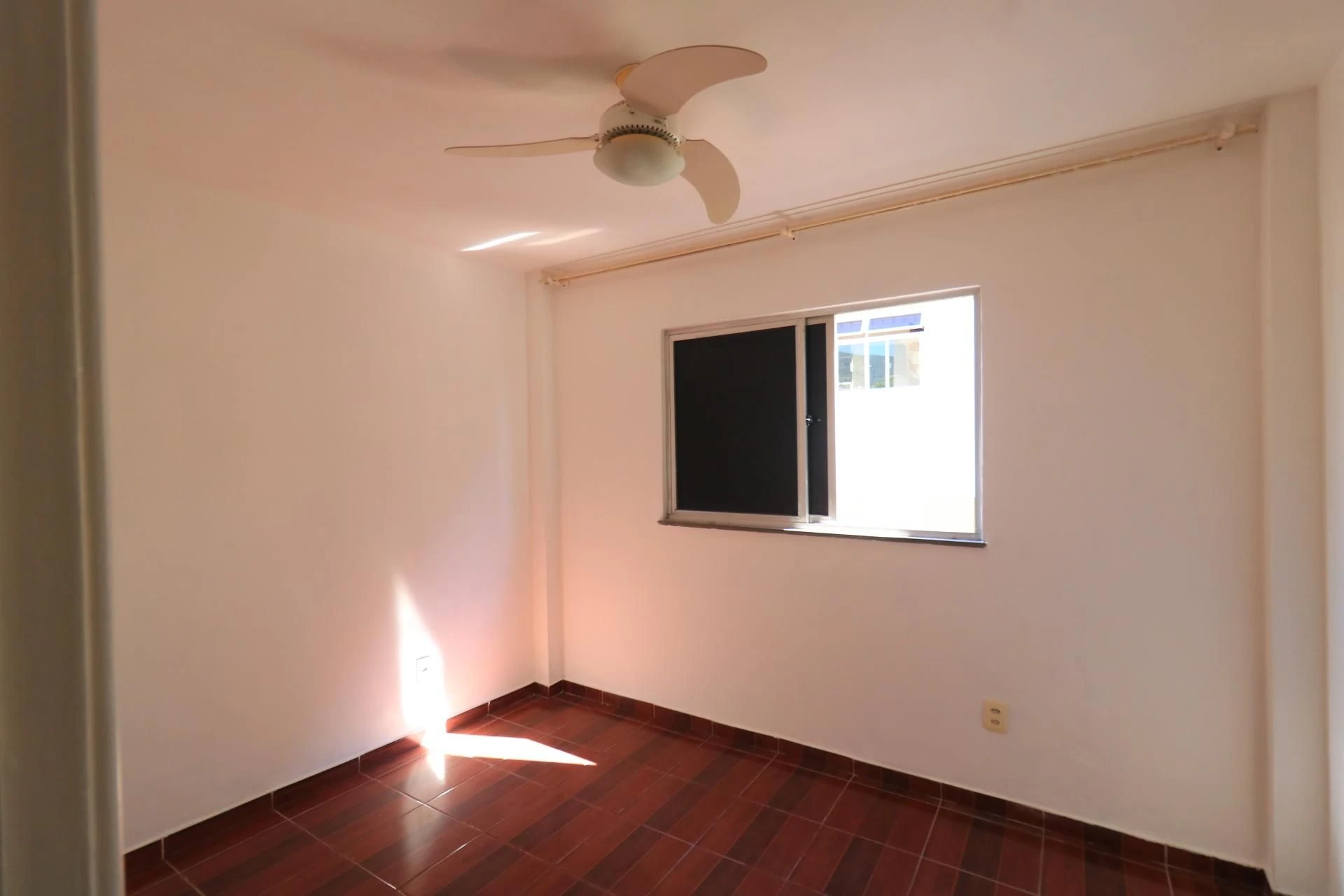 Apartamento sin amueblar de 2 dormitorios con balcón — photo 3