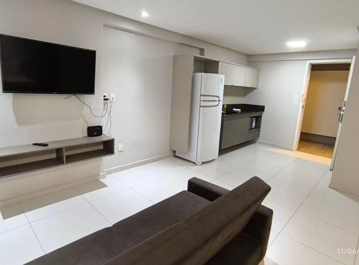 Furnished 50 m² apartment with 1 bedroom and 1 parking spot — photo 2