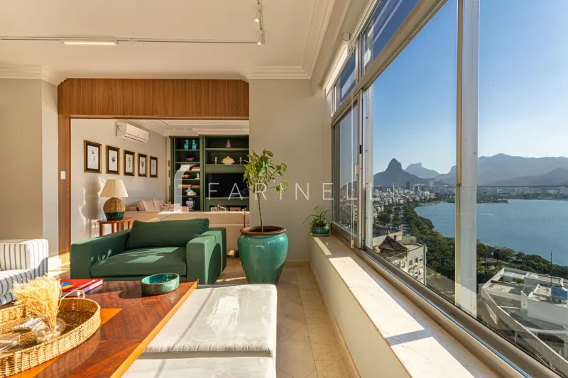 Furnished 3-bedroom apartment with water-view windows — photo 10