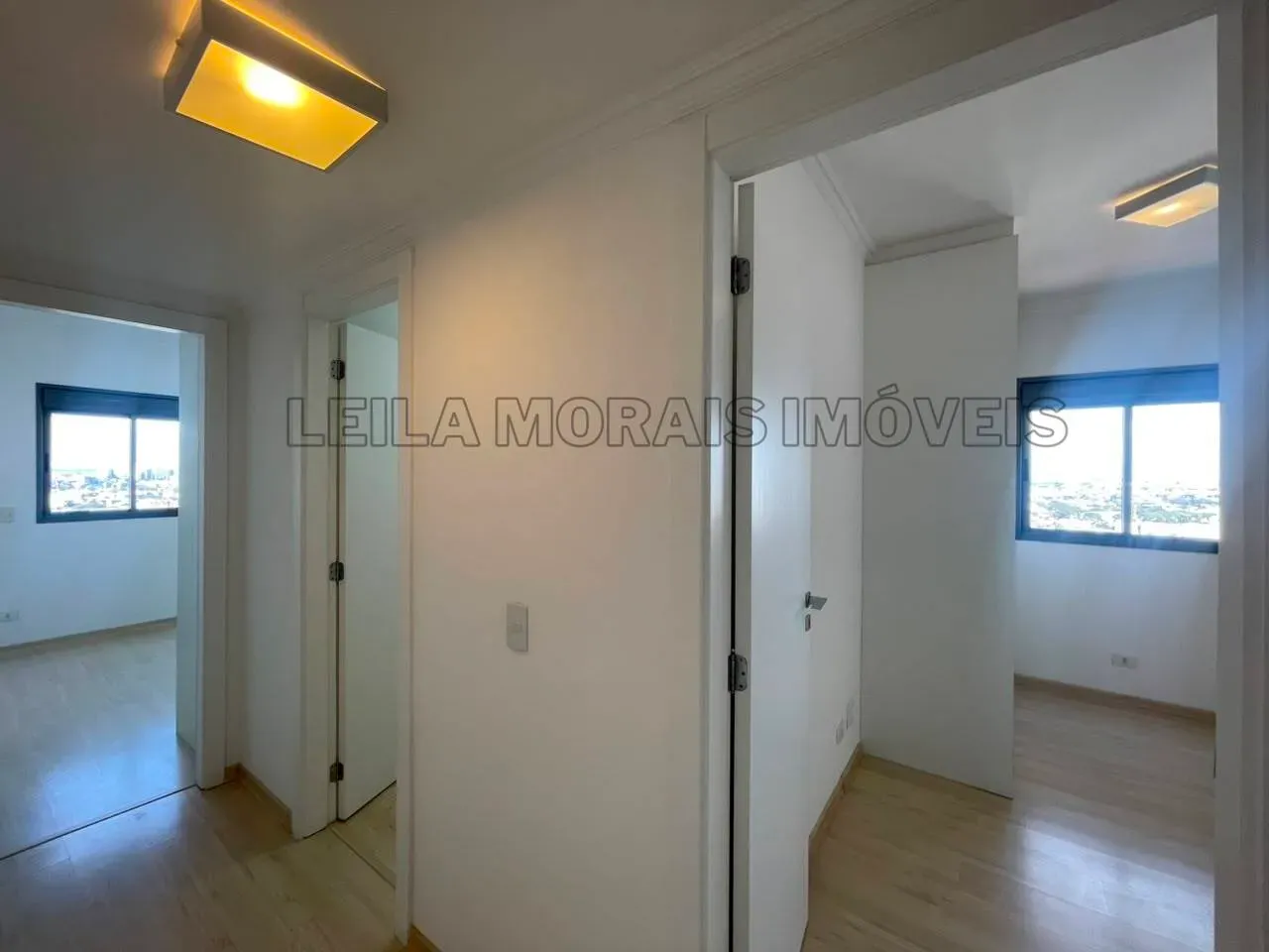Apartment with 3 bedrooms, 5 bathrooms and open-plan kitchen — photo 26
