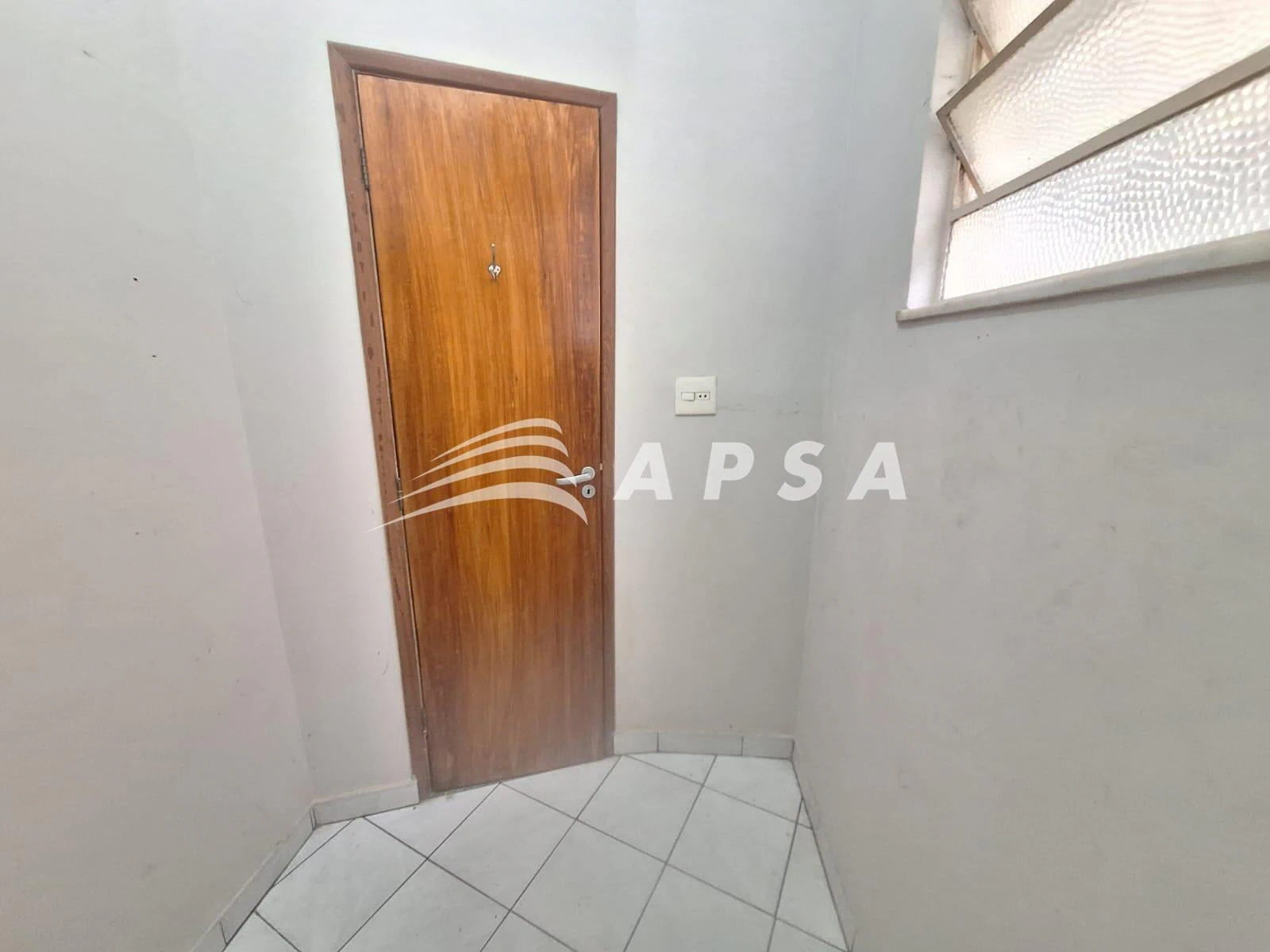 Деревянный пол или ламинат и 2 спальни: квартира 92 м² — photo 9