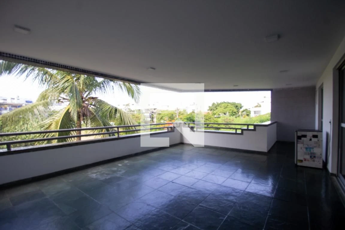 3-bedroom apartment with balcony and 2 parking spots — photo 11