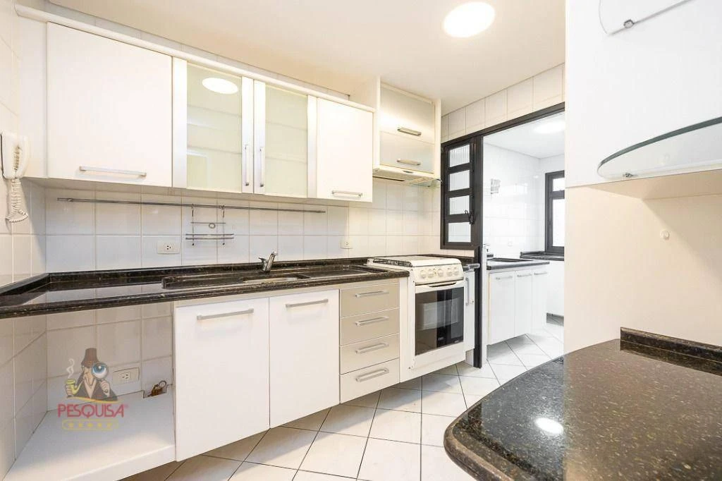 Apartamento de 3 quartos, sendo 1 suíte, 70 m², Bacacheri