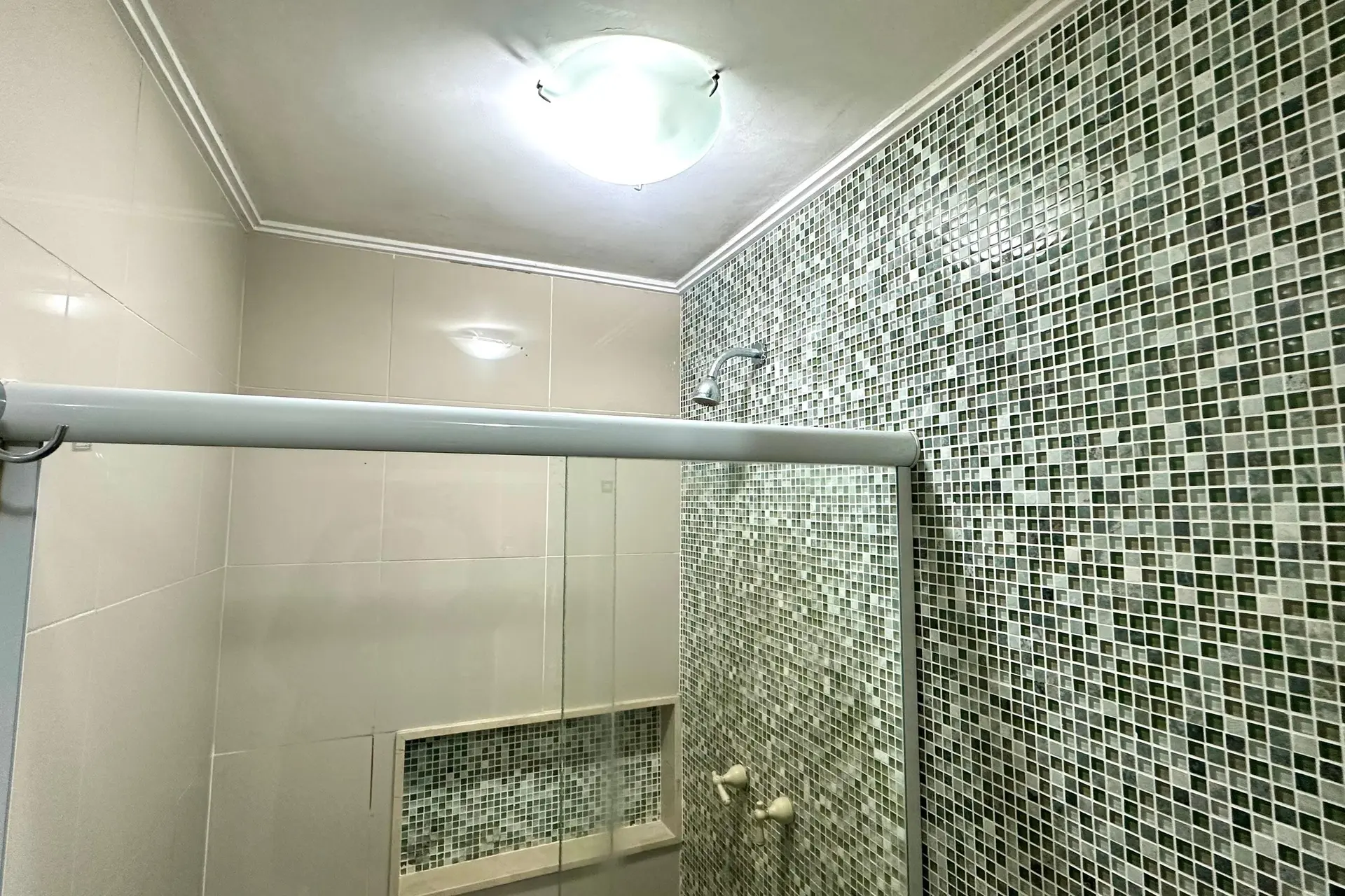 200 m² apartment with a washing machine and a home office — photo 14