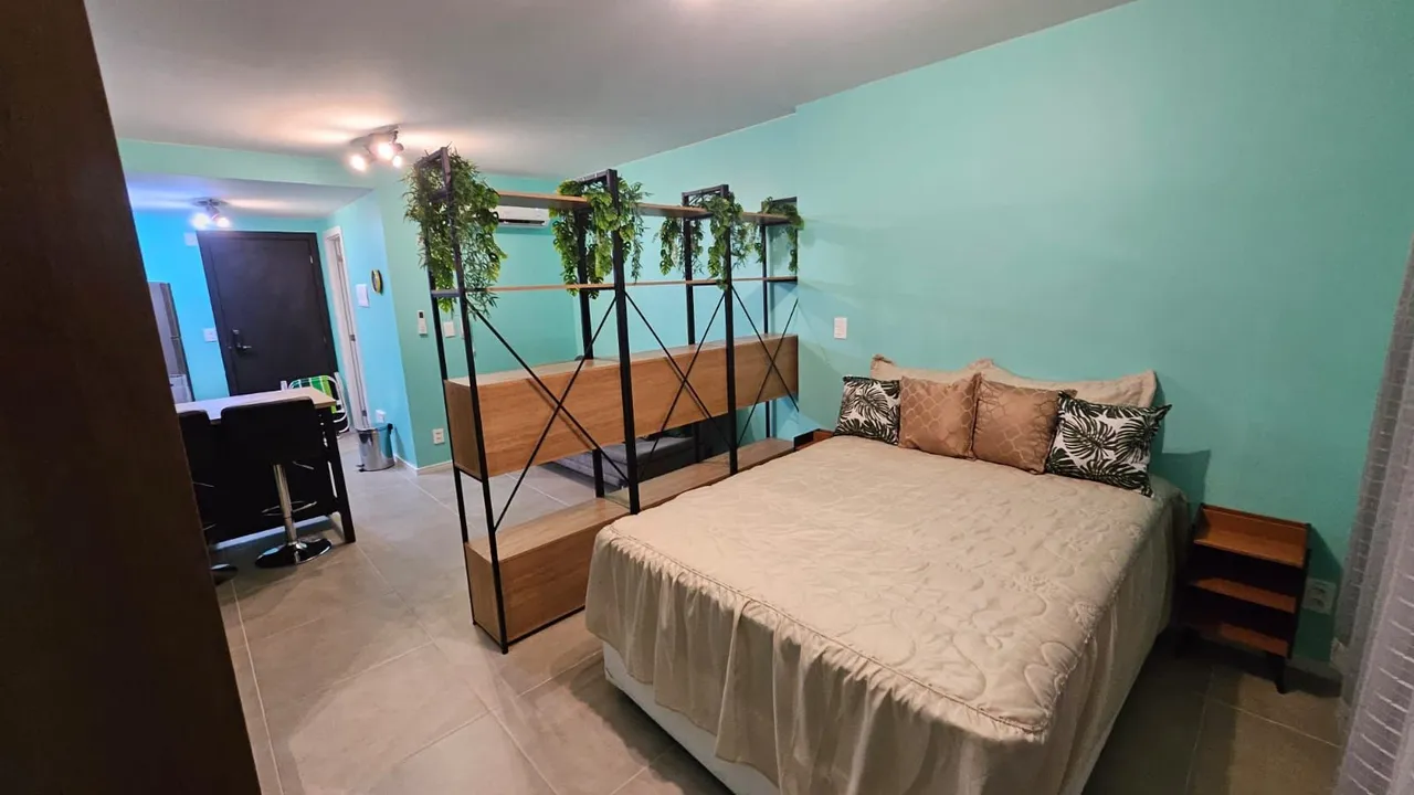 Furnished studio loft with open kitchen and 1 bathroom — photo 3