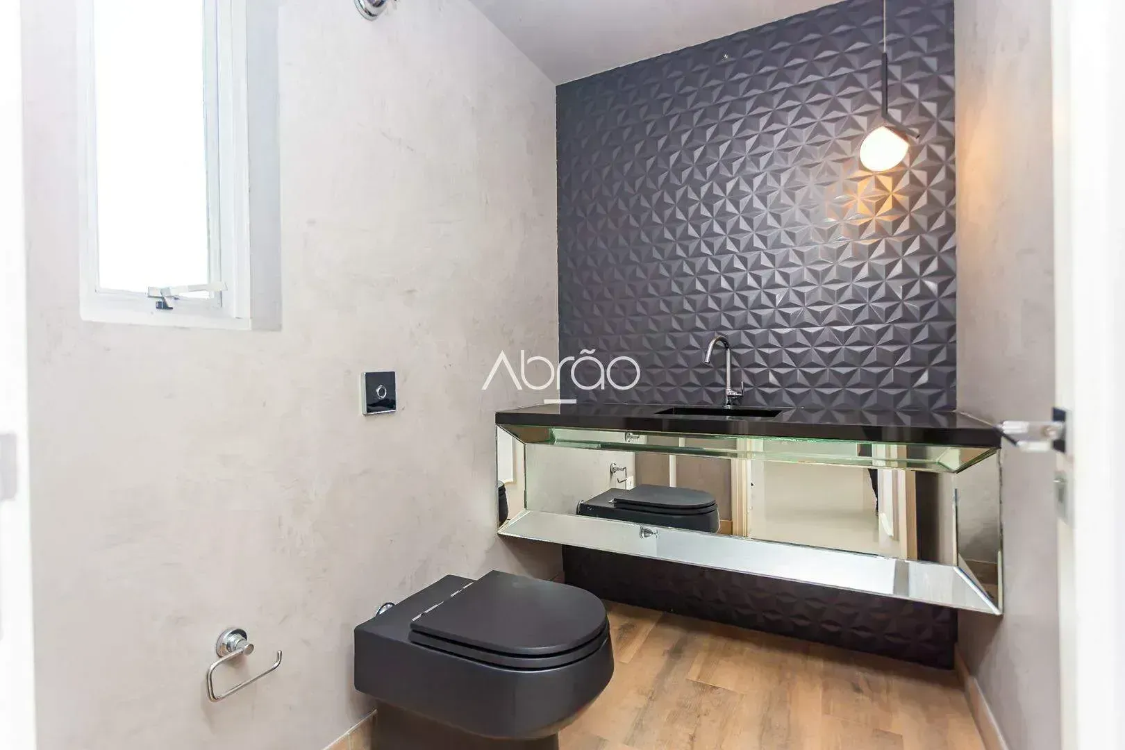 Apartment with 2 en-suite bedrooms and 256 m² — photo 21