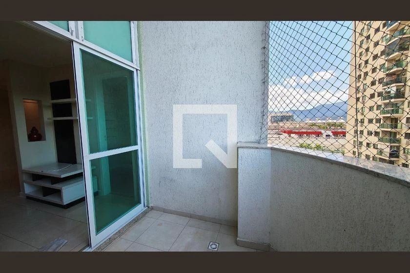 Apartamento de 2 quartos com varanda de vidro — photo 20