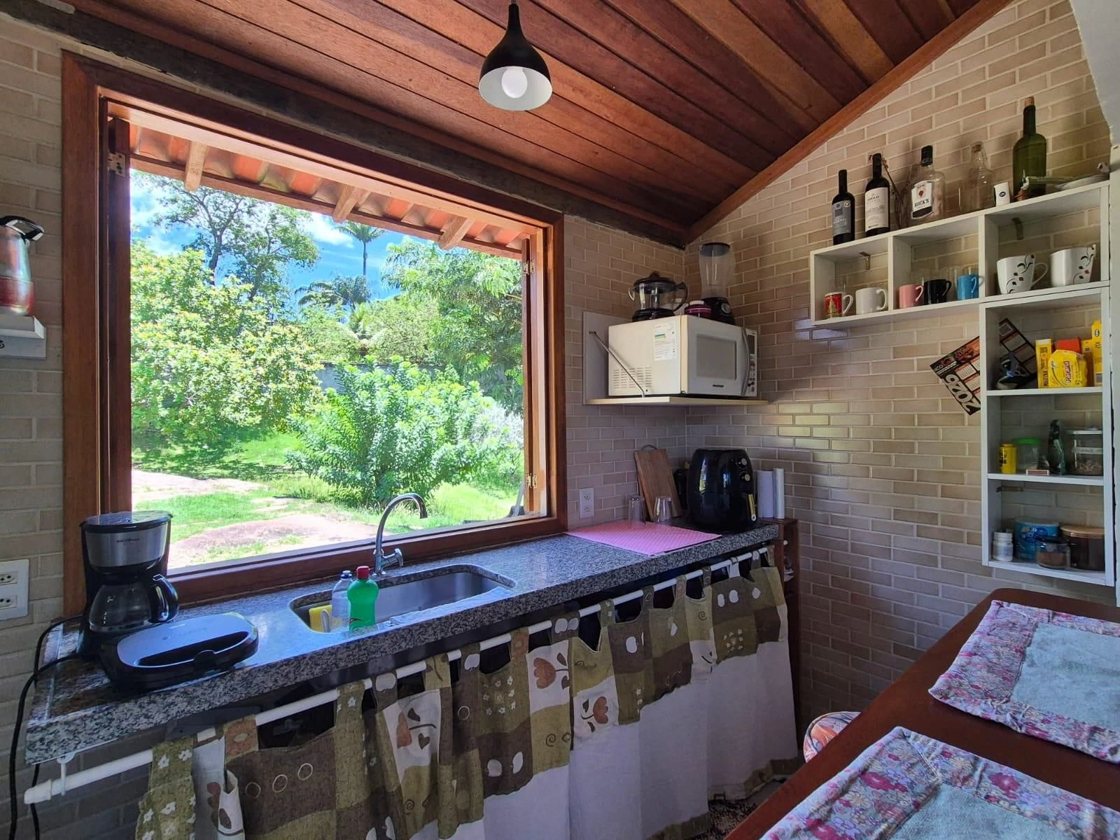 Furnished house, 2100 m², with a grill on the balcony — photo 28