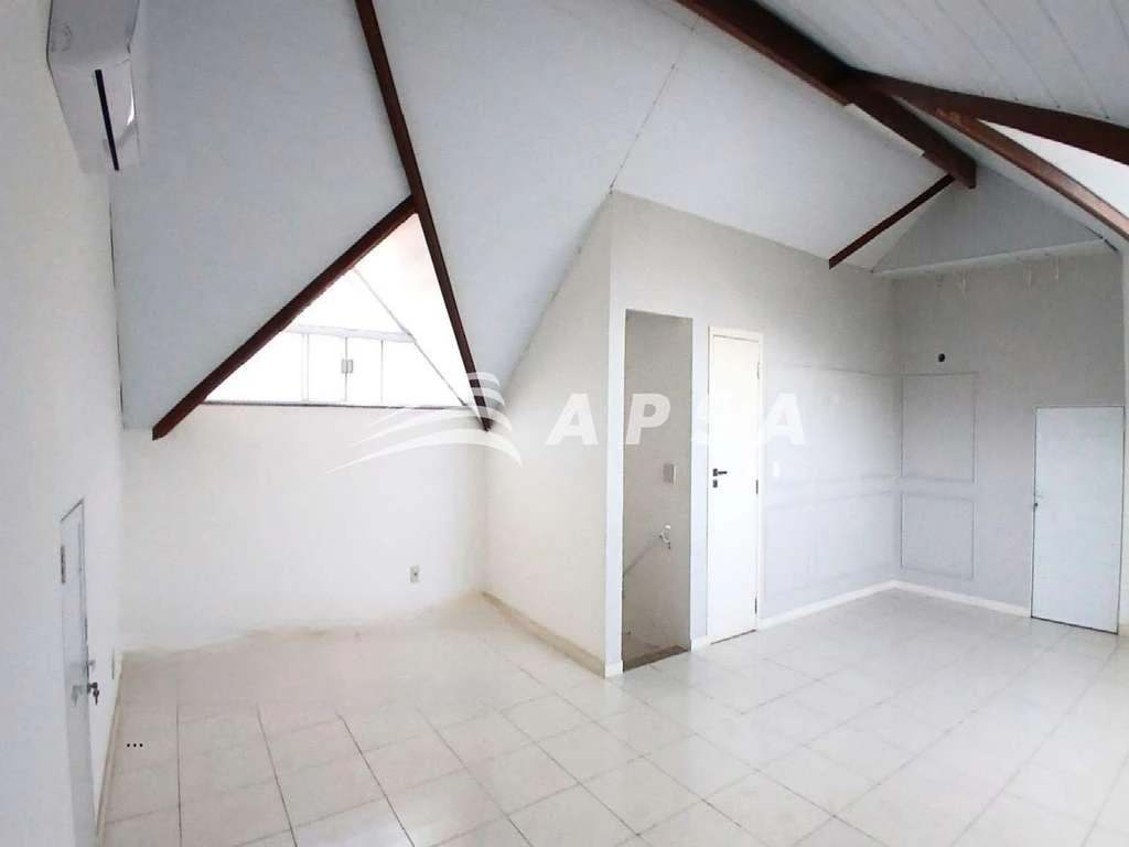 300 m² house with 4 en-suite bedrooms and private BBQ — photo 14