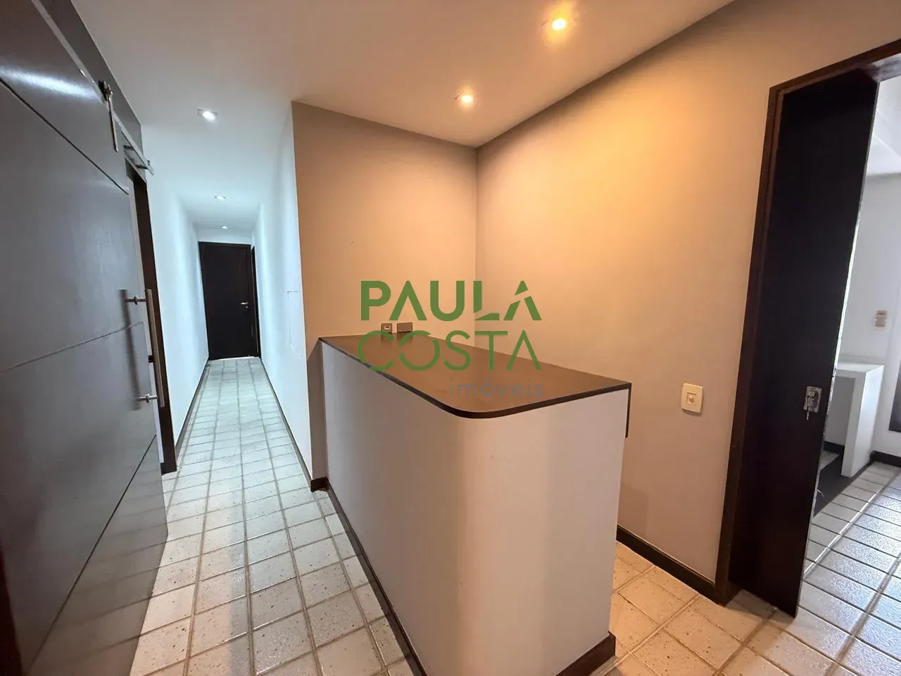 Furnished house with 5 bedrooms and 756 m² plus 4 parking — photo 36