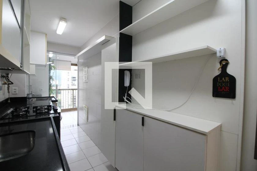 2-bedroom apartment with en-suite and glass balcony — photo 29