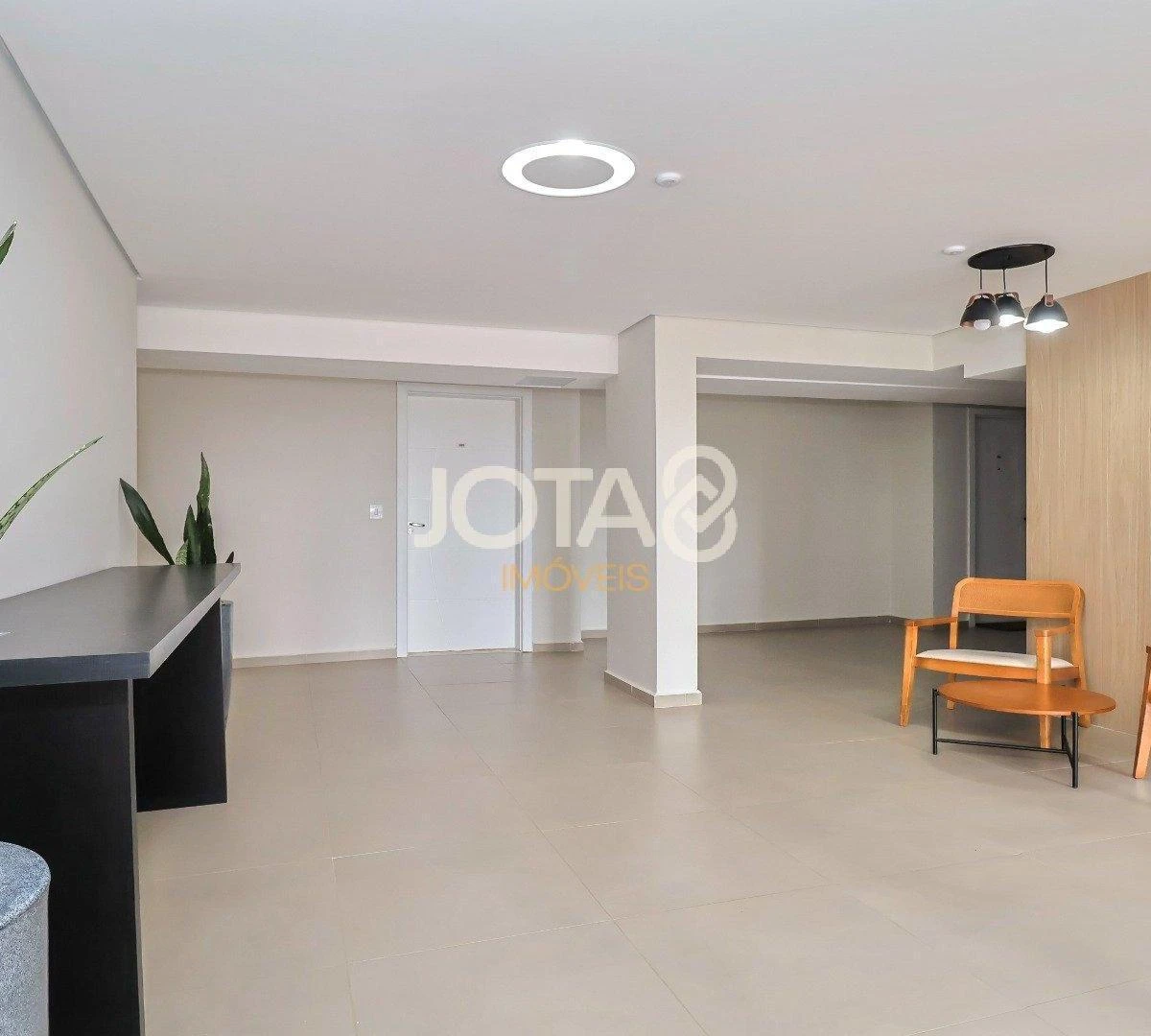 Furnished apartment with 1 parking spot and open-plan kitchen — photo 33