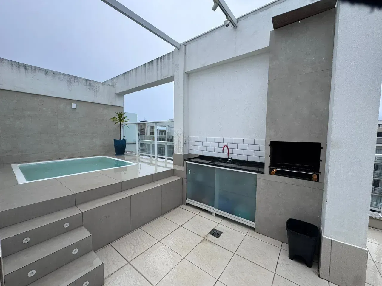 Furnished duplex penthouse with 3 en-suite bedrooms, 198 m² — photo 3