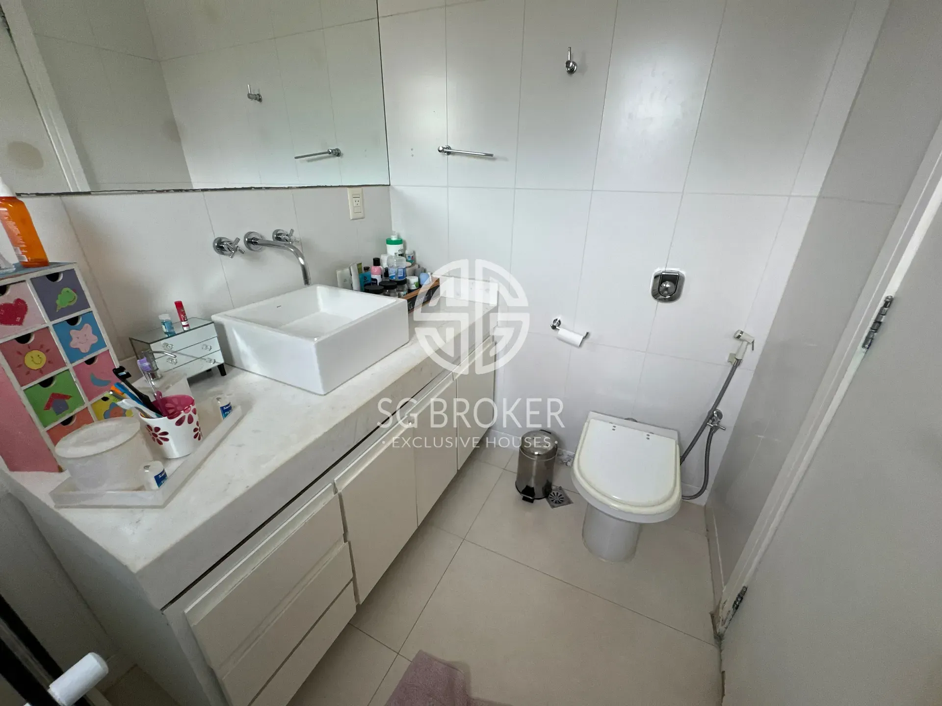 Casa para locação com 5 quartos e churrasqueira na varanda — photo 55