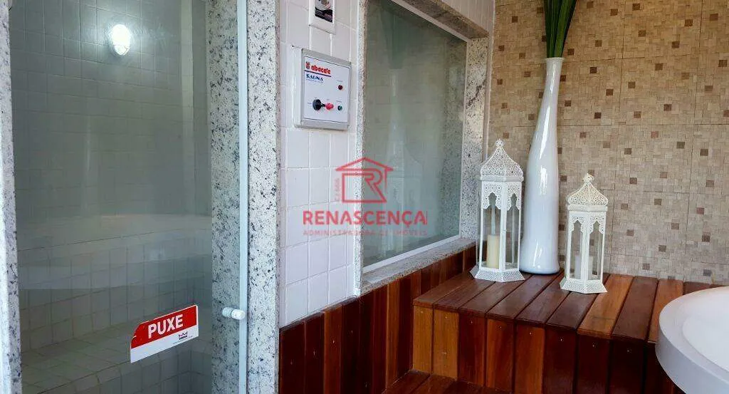 Apartamento de 2 dormitorios con vistas a la ciudad y montañas — photo 36