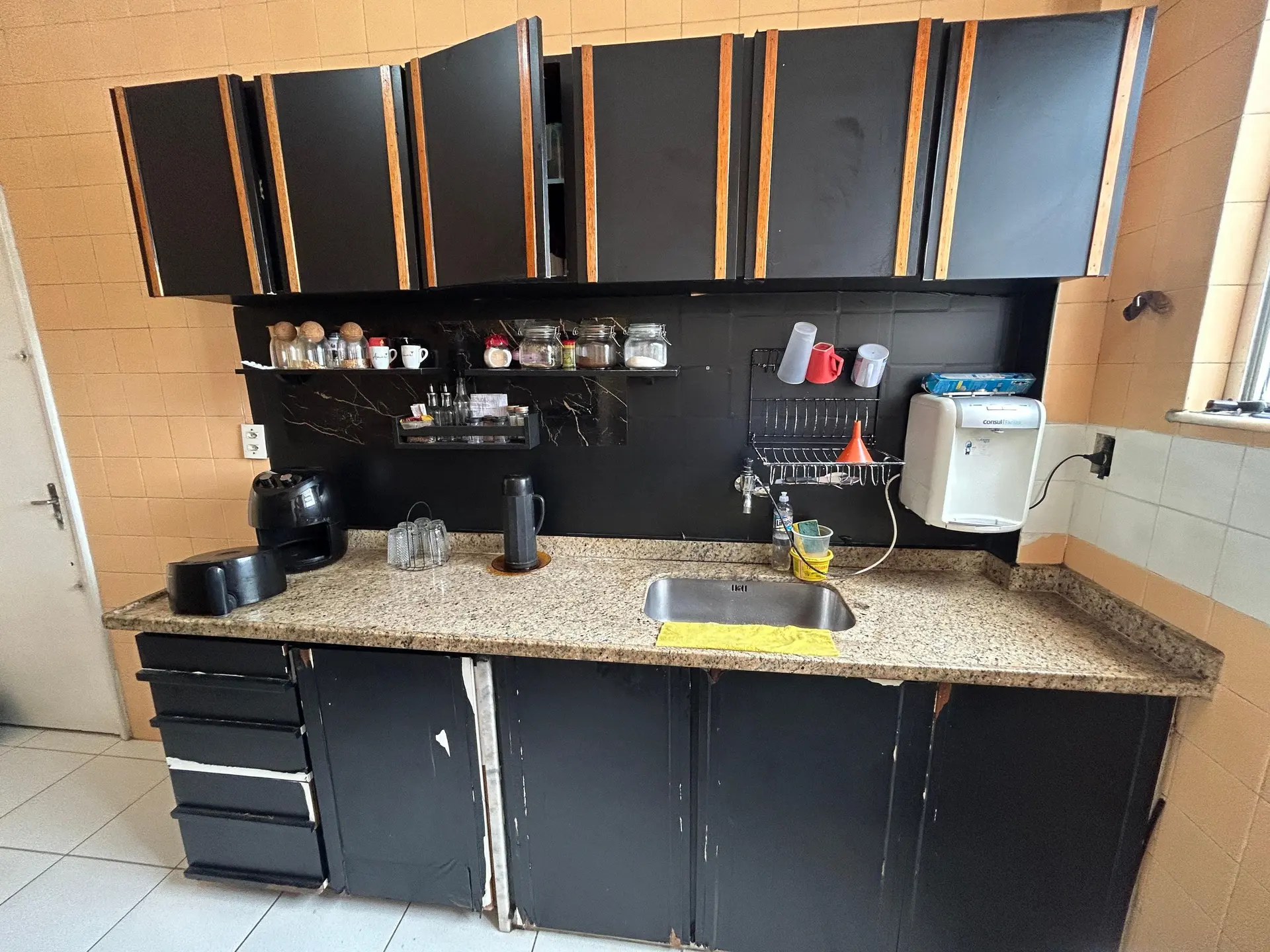 Washing machine in a 3-bedroom apartment, 130 m² — photo 11